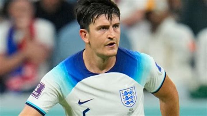 
1.94 m Tall English Footballer Harry Maguire Career Stats and World Cup Performances, Know The Players' Affairs, Is in a Relationship with Fern Hawkins