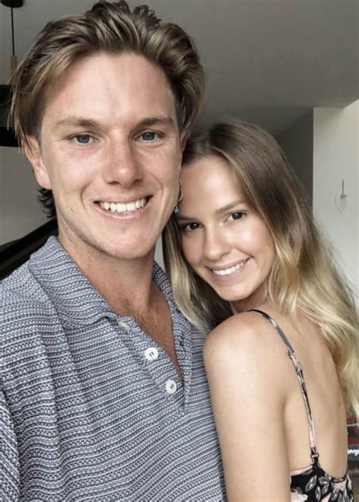 Adam Zampa Height, Weight, Age, Girlfriend, Family, Facts, Biography