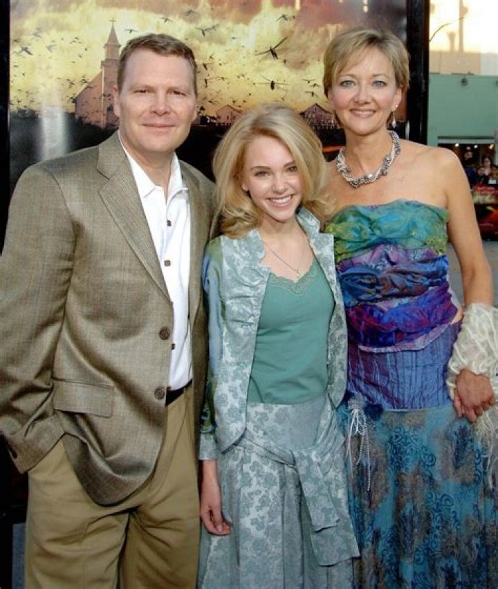 AnnaSophia Robb Height, Weight, Age, Boyfriend, Family, Biography