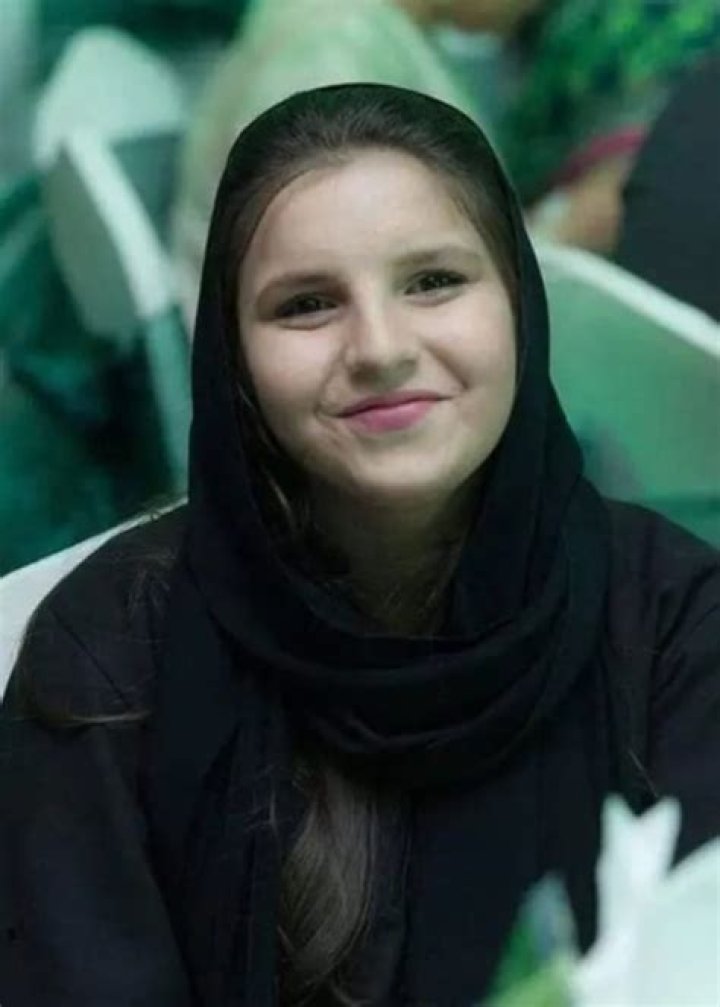 Ansha Afridi Height, Weight, Age, Spouse, Family, Facts, Biography