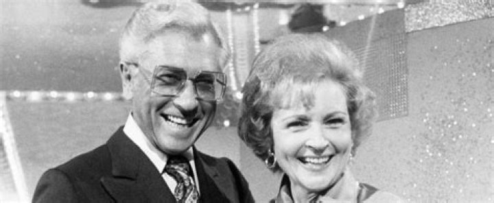 Betty White Height, Weight, Age, Spouse, Family, Facts, Biography