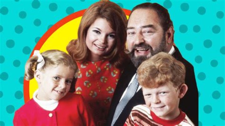 Brad Riddell Net Worth and Earnings in 2020; Who is his Girlfriend? MMA Career, Record, Family, Affair, and More Details