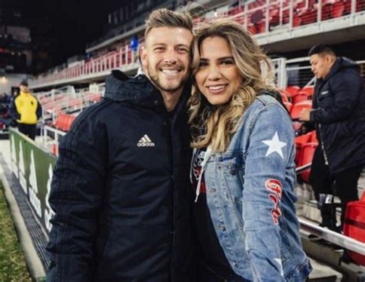 Carolina Panthers Draftee Daviyon Nixon Bio, Stats, Net Worth, Salary, Contract, & Girlfriend