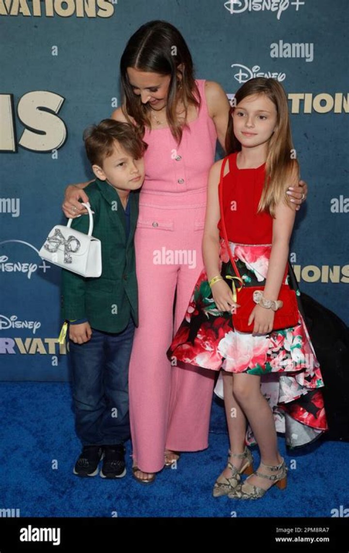 Charlotte Easton Gillies (familymember) - Wikipedia, Age, Net Worth, Biography , Spotify, TikTok, Facebook, Facts and Family