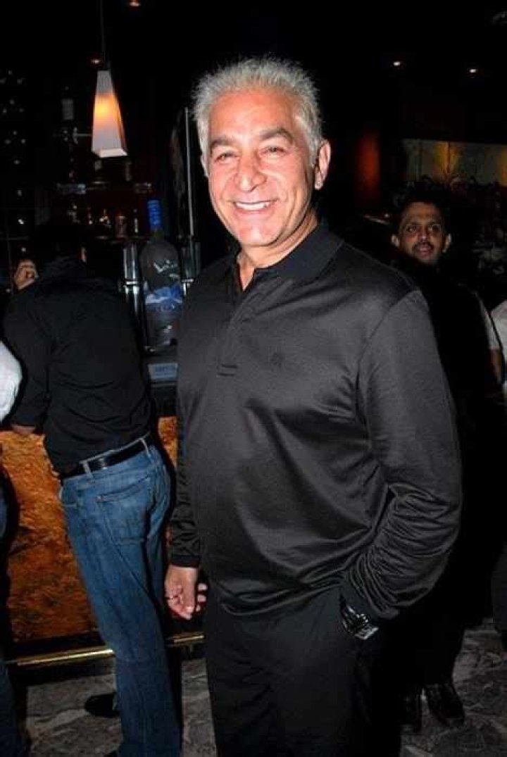 Dalip Tahil Height, Weight, Age, Wife, Children