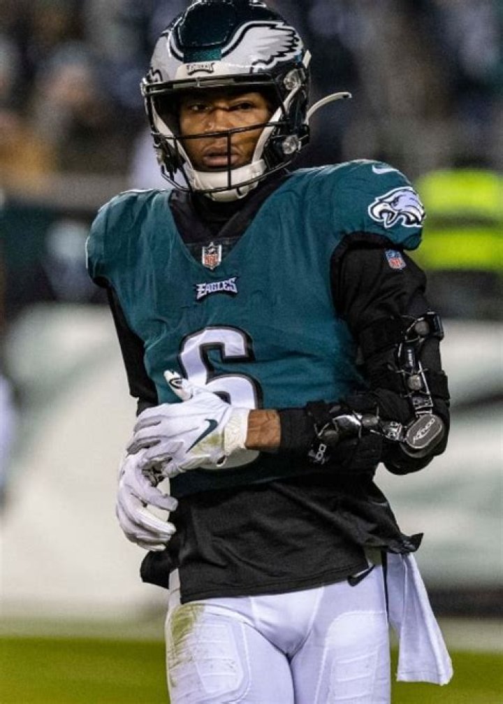 DeVonta Smith Height, Weight, Age, Girlfriend, Biography