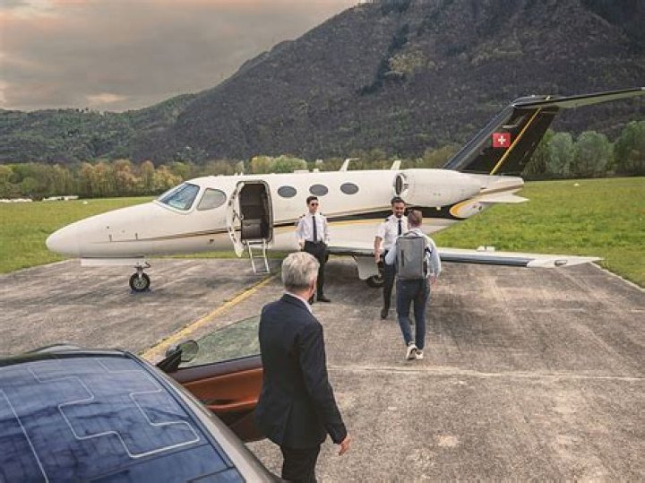 Does Harry Styles Own a Private Jet?