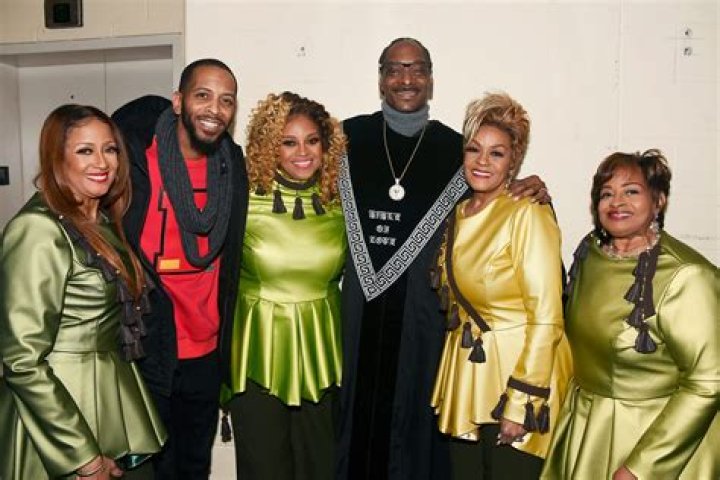 Dorinda Clark-cole - Bio, Age, Wiki, Facts and Family