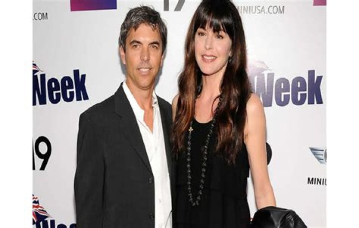 Ed Robertson - Bio, Age, net worth, Wiki, Facts and Family