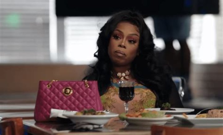 Eliza Reign - Bio, Age, Wiki, Facts and Family