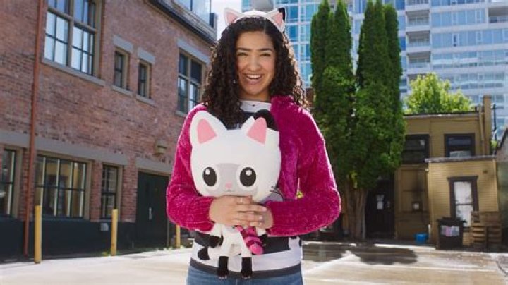 Eni Koci - Bio, Age, Wiki, Facts and Family