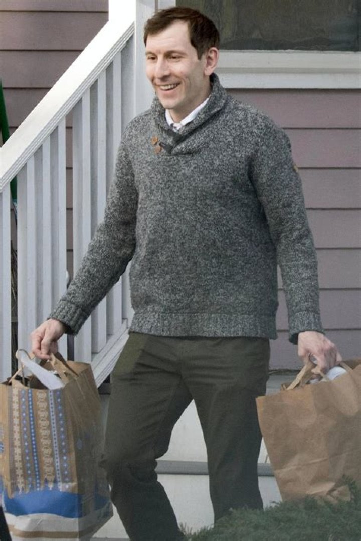 Francis L. Sullivan - Bio, Age, Wiki, Facts and Family