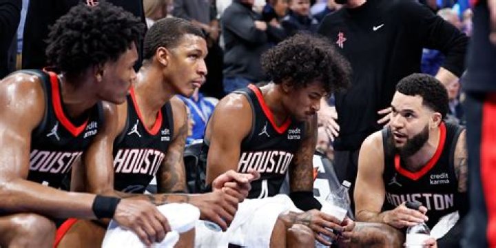 Houston Rockets Star Chris Paul Cuts Asking Price Of Bel-Air Home