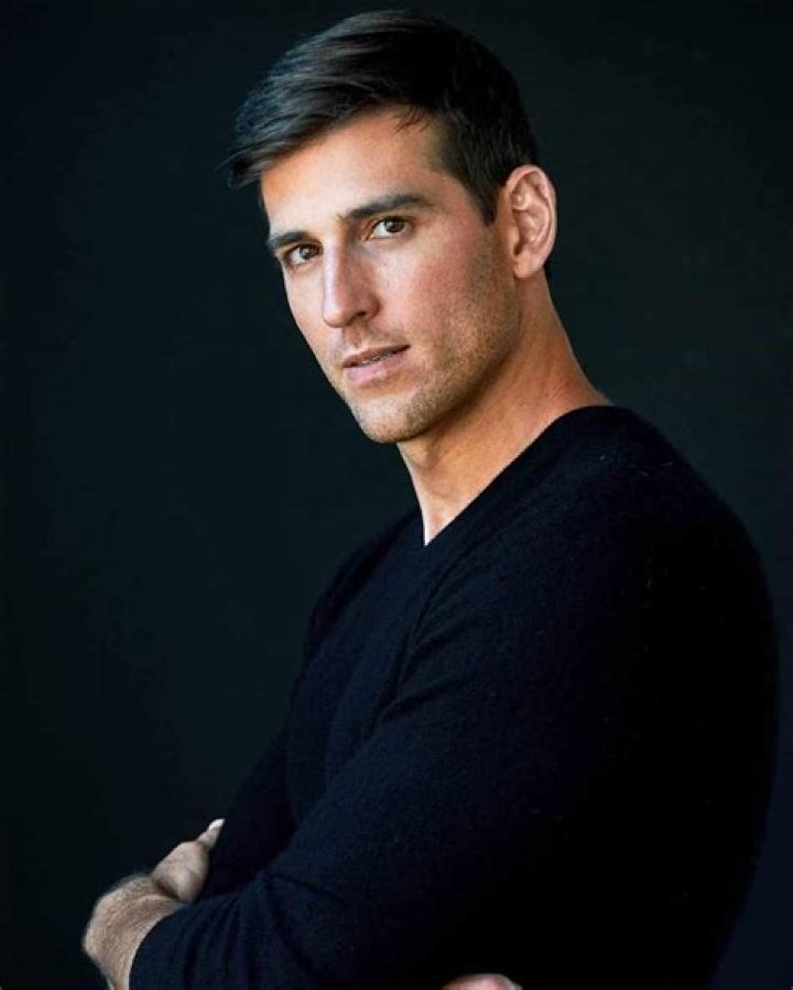 Jonathan Chase - Bio, Age, height, Wiki, Facts and Family