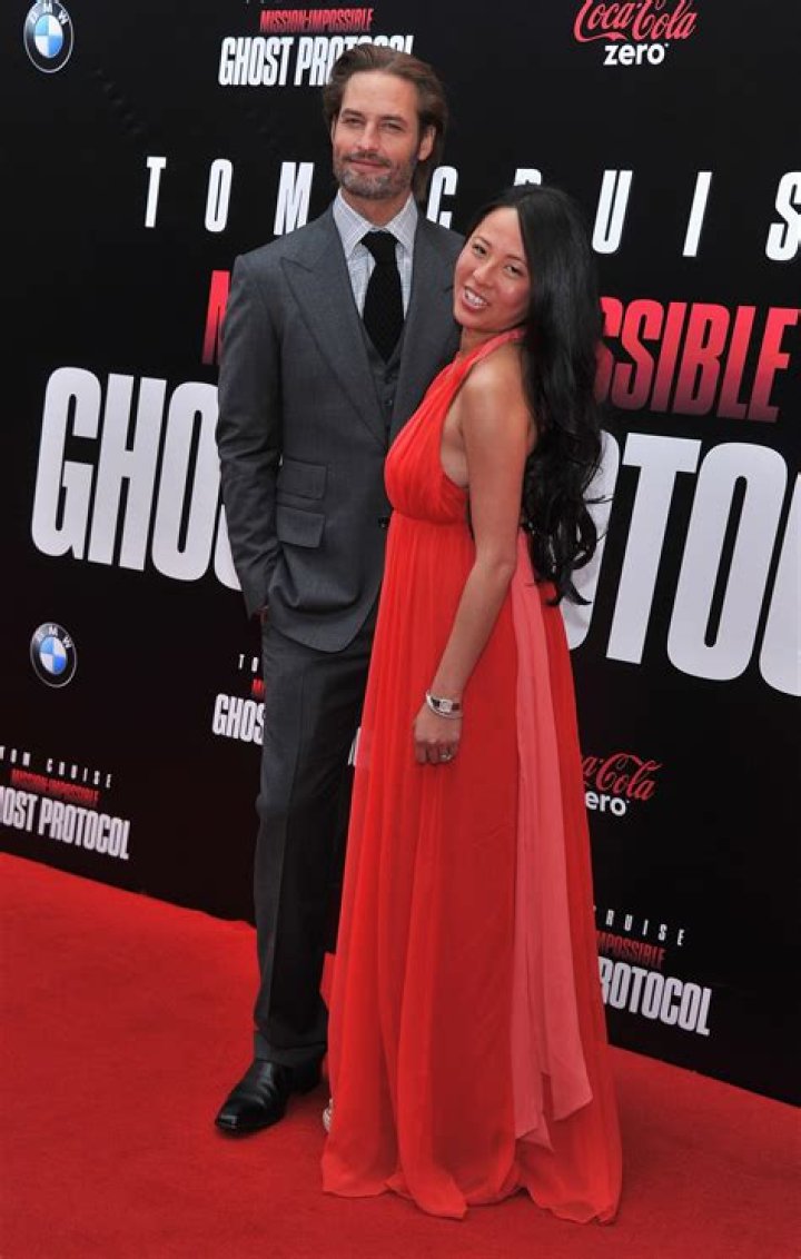 Josh Holloway - Bio, Age, net worth, height, Wiki, Facts and Family