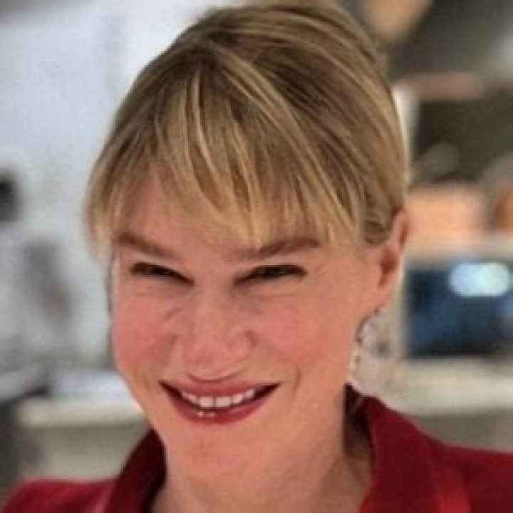 Julie Macklowe (entrepreneur)-Wiki, Age, Net Worth, Biography , Spotify, TikTok, Facebook, Facts and Family