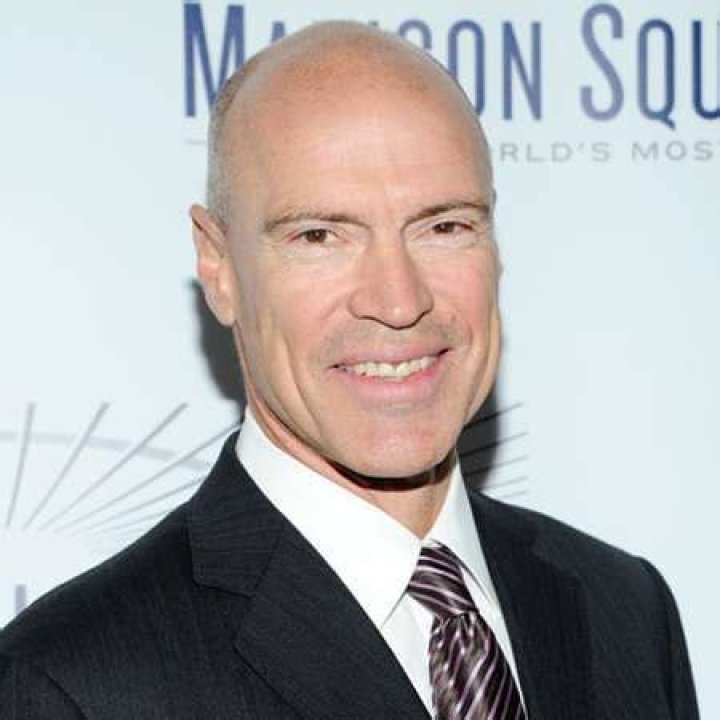 Mark Messier - Bio, Age, net worth, height, Wiki, Facts and Family