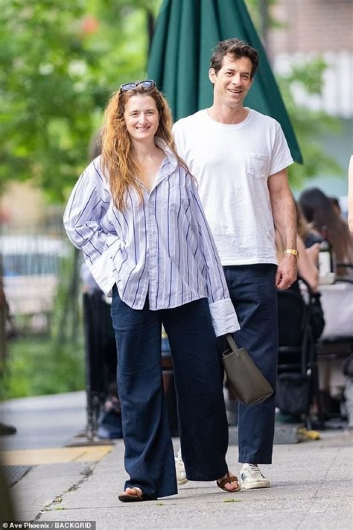 Mark Ronson Height, Weight, Age, Girlfriend, Family, Facts, Biography