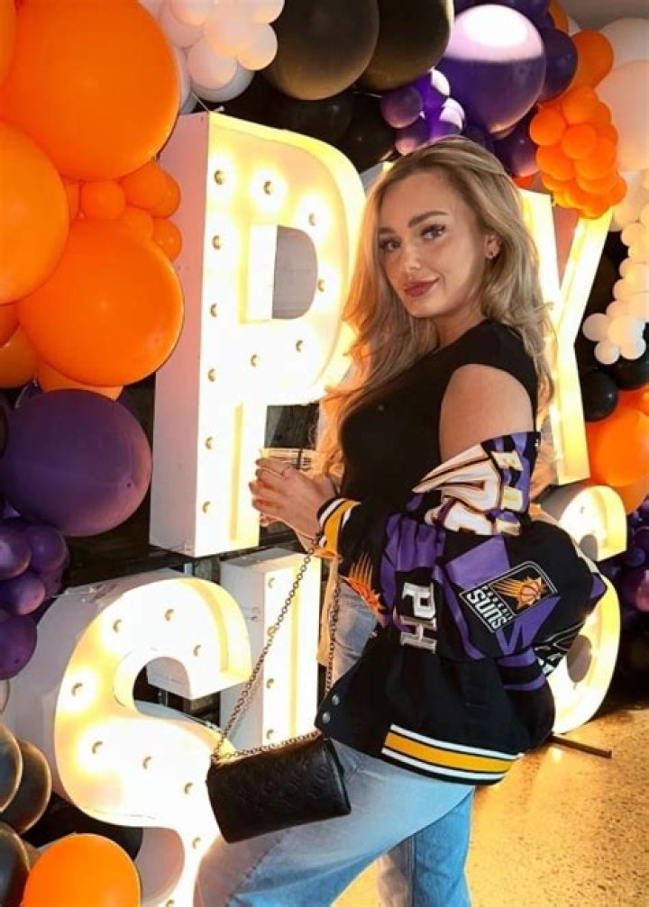 Micah Lussier Height, Weight, Age, Boyfriend, Family