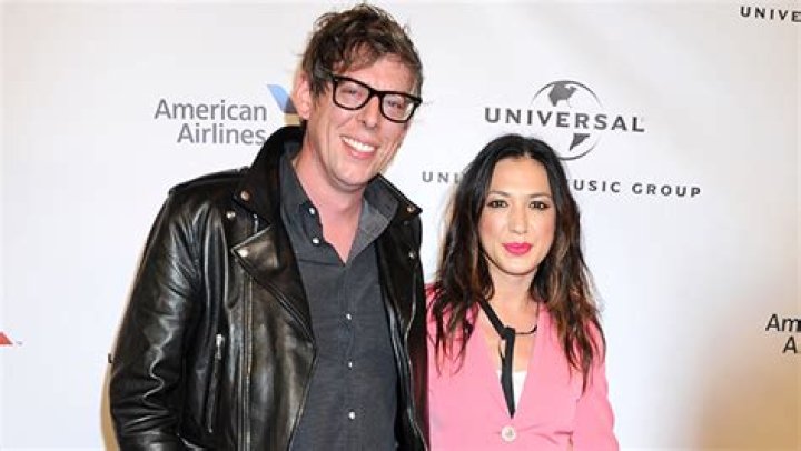 Michelle Branch & Husband Patrick Carney Split After 3 Years – Hollywood Life