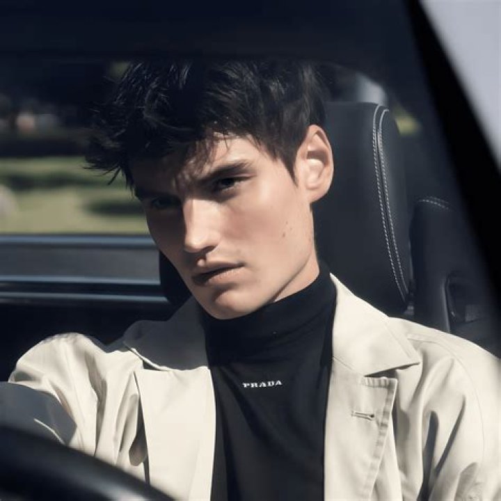 Moritz Hau - Bio, Age, Wiki, Facts and Family