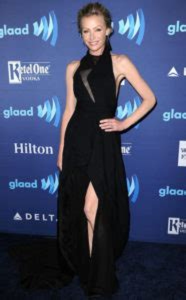 Portia de Rossi Height, Weight, Age, Spouse, Family, Facts, Biography