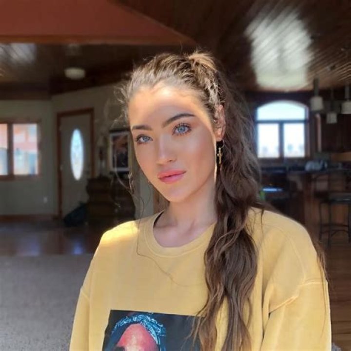 Samantha Cimarelli - Bio, Age, Wiki, Facts and Family