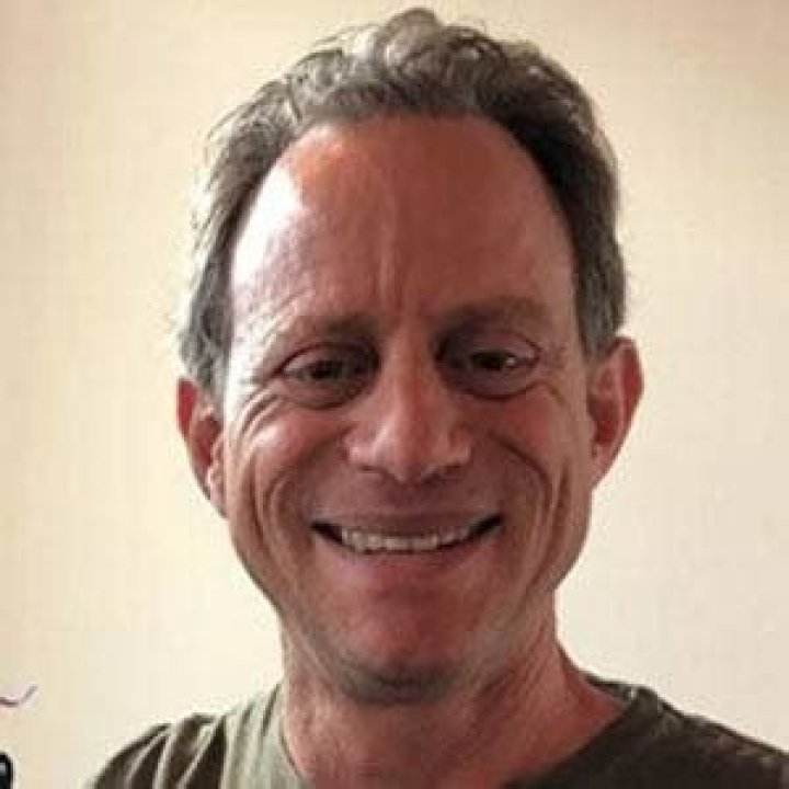 Stuart Gibbs - Bio, Age, Wiki, Facts and Family