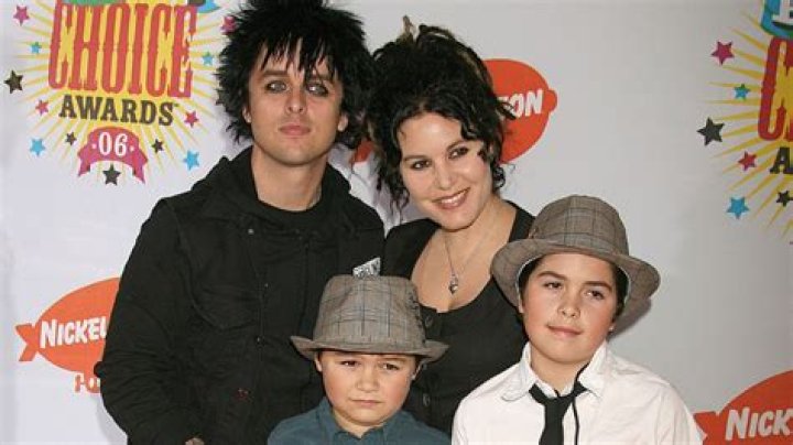 Who is Adrienne Armstrong Dating Now?