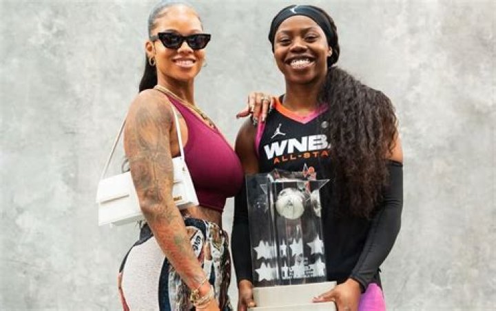 Who is Arike Ogunbowale Dating Now