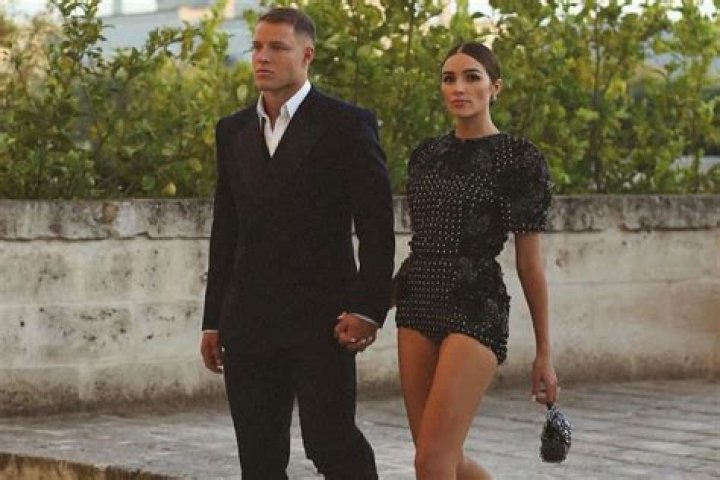 Who is Christian Cueva Dating Now?