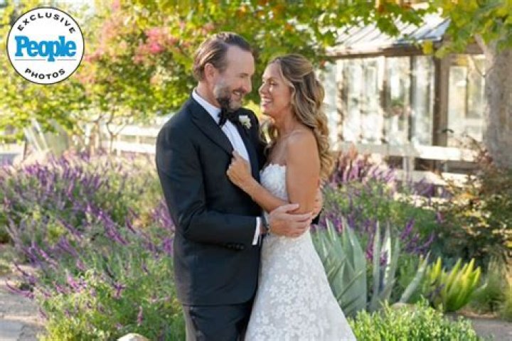 Who is Christine Brecht Dating Now