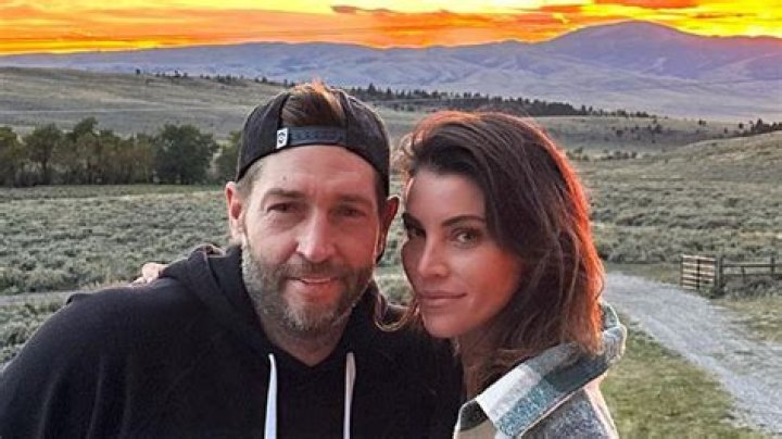 Who is Jay Feely Dating Now?