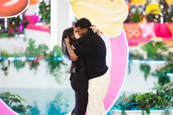 Who is Jeremiah Fraites Dating Now?
