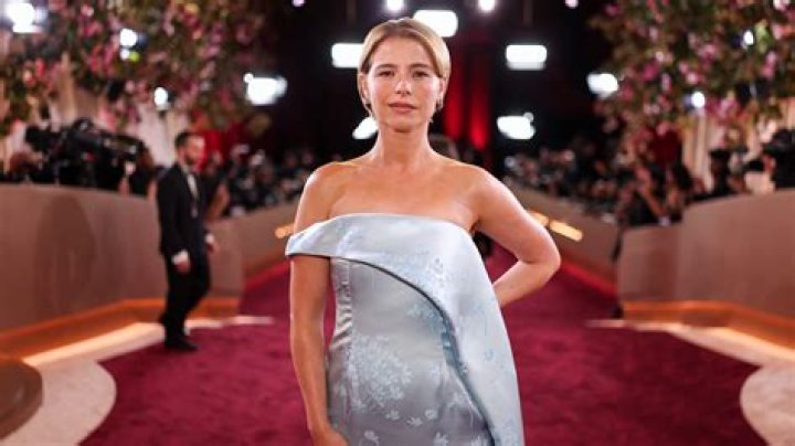 Who is Jessy Schram Dating Now?