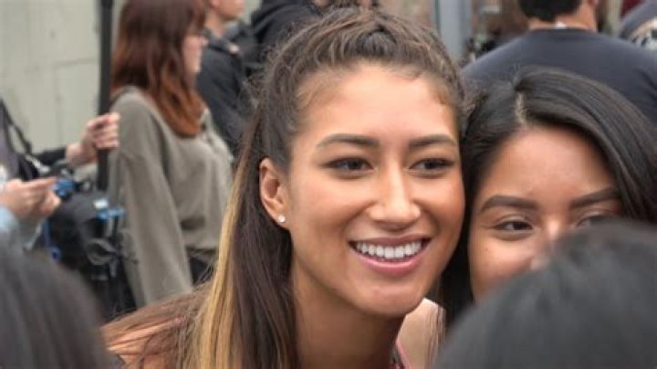 Who is Karina Elle Lisenbee Dating Now