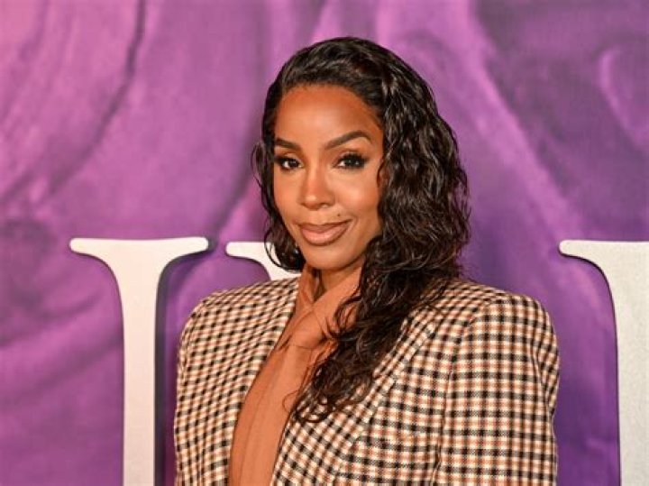 Who is Kelly Rowland Dating Now