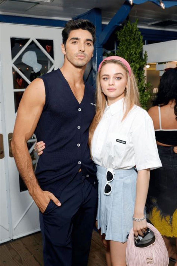 Who is Manny Perez Dating Now