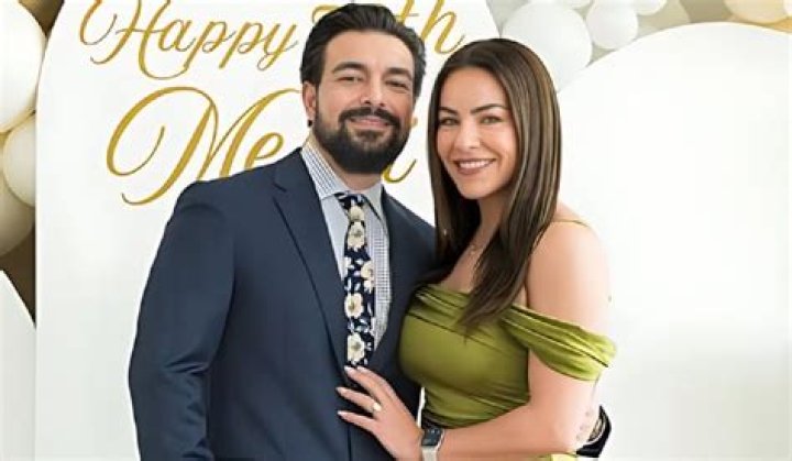 Who is Seth Gilliam Dating Now?