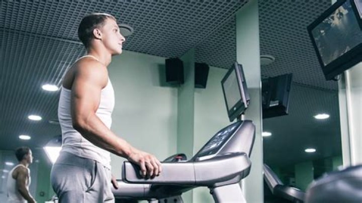 Why You Should Never Watch TV While Working Out